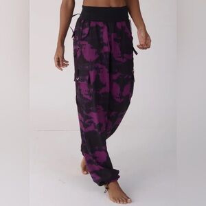 Cloud9ine Cargo tie dye cargo pants